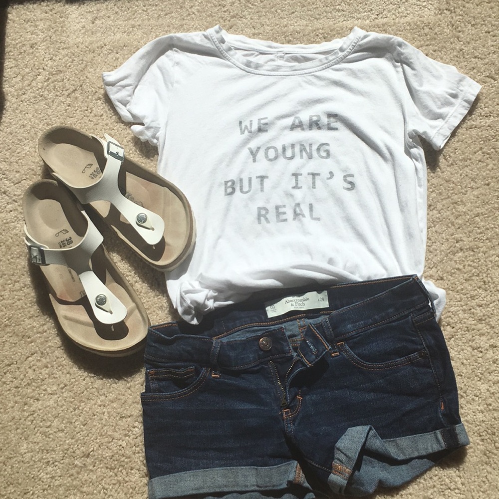 A&F WM Jeans Short Size 00